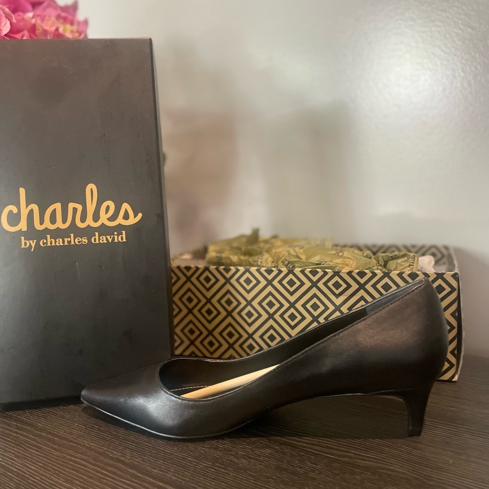 Charles David Black Heels Sleek Leather Pumps